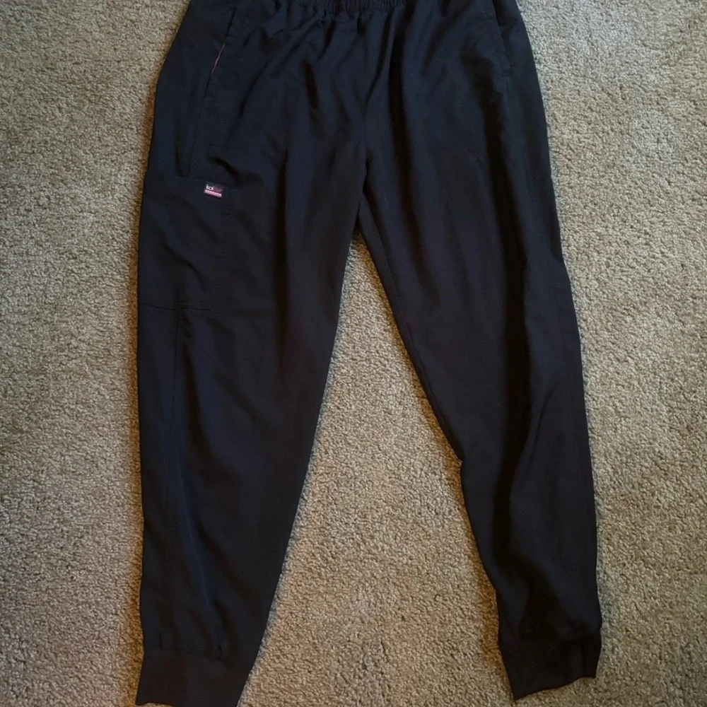 Scrub set - Picture 3 of 4